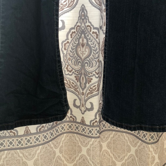 Rue 21 jeans - Picture 3 of 5